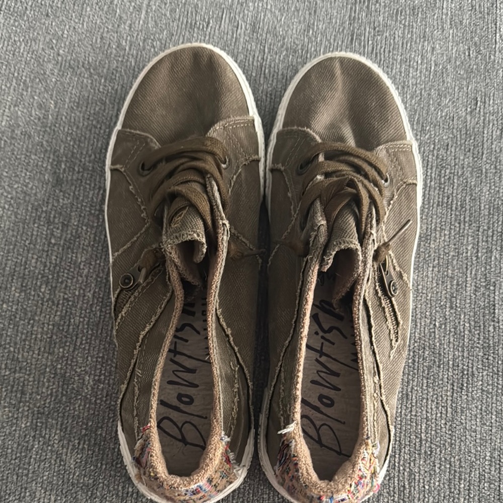 Brown Low-Top Sneakers with Suede Finish